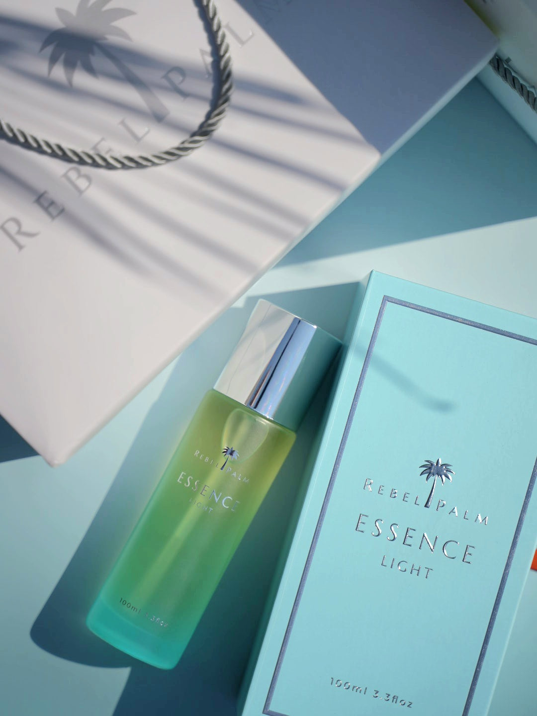 Lightweight Body Moisturiser Oil | Essence Light UK